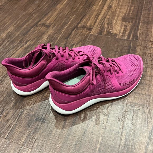 Lululemon blissfeel shoes size 9 - Picture 3 of 7